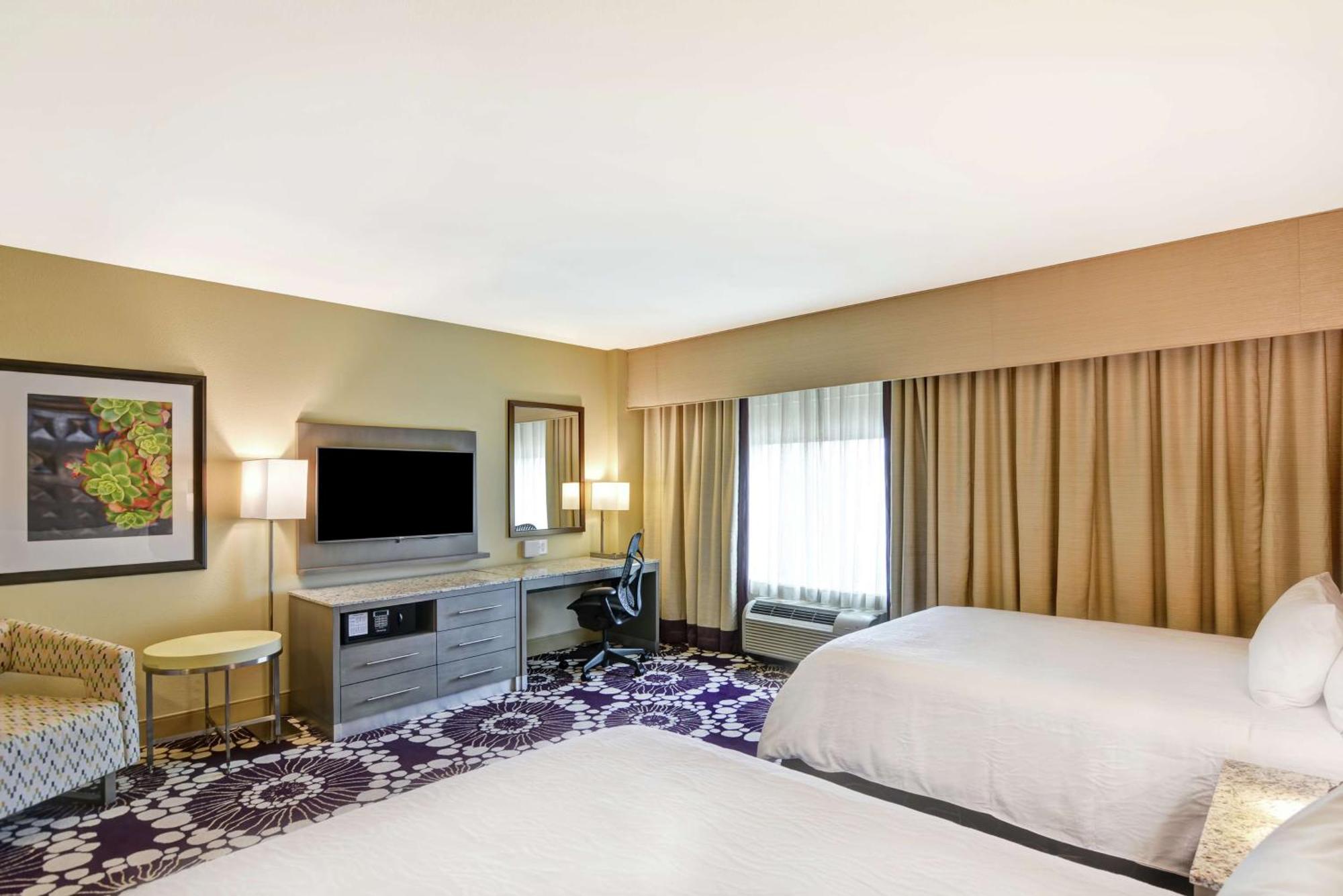 Hilton Garden Inn Raleigh/Crabtree Valley Exteriör bild