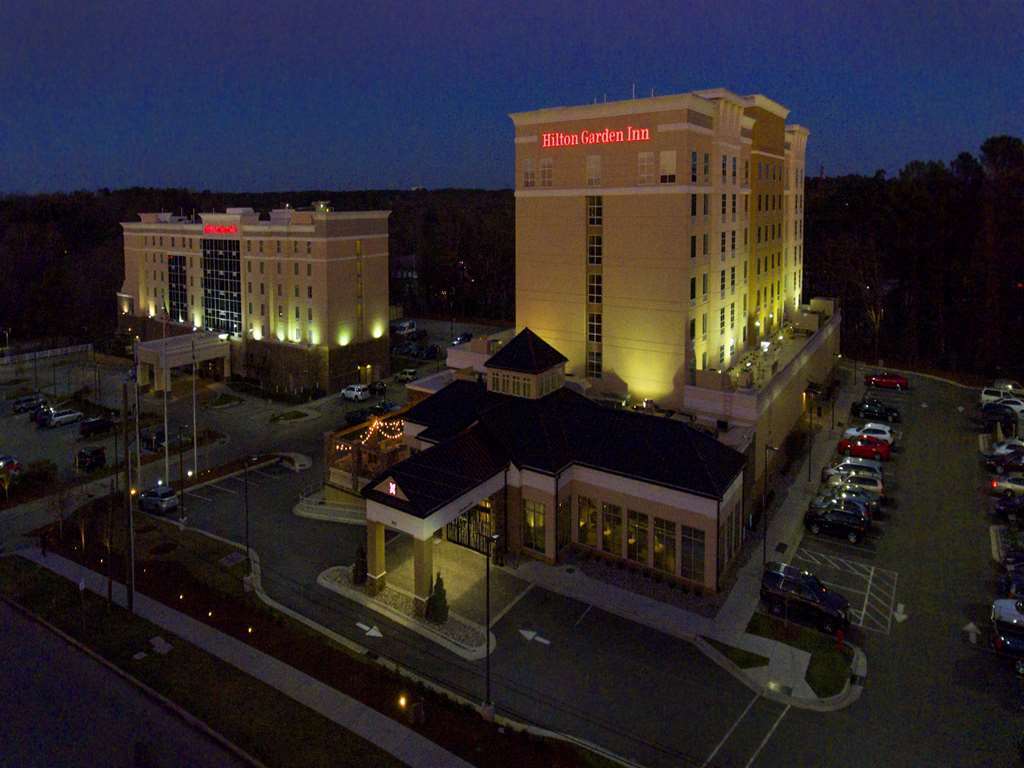 Hilton Garden Inn Raleigh/Crabtree Valley Exteriör bild