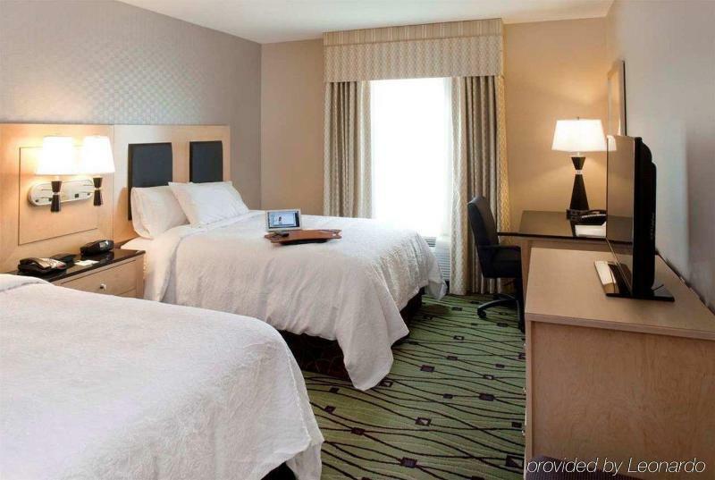 Hilton Garden Inn Raleigh/Crabtree Valley Exteriör bild